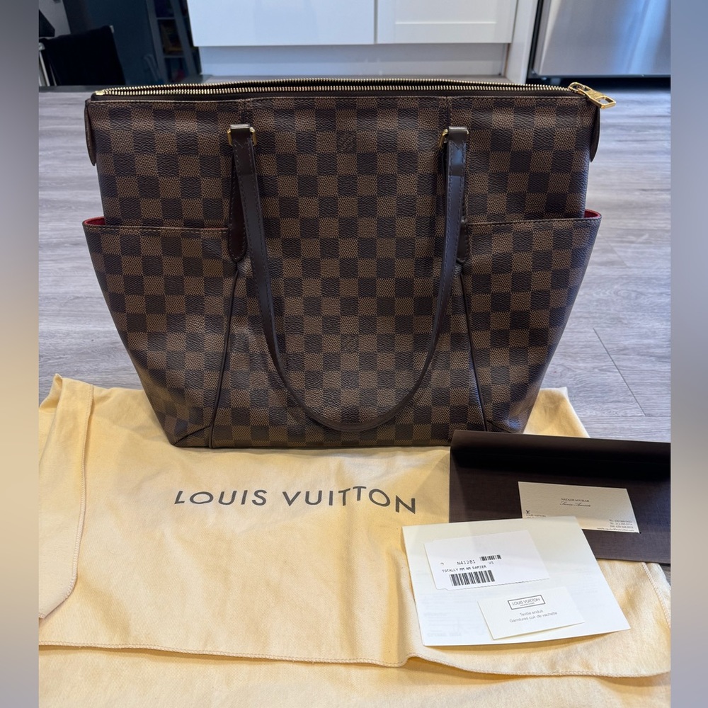 Louis Vuitton Totally MM Damier